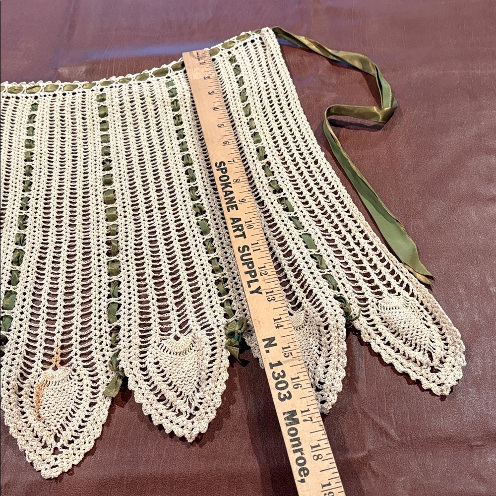 Vintage Crochet Apron with Green Ribbon Accents - Picture 5 of 6